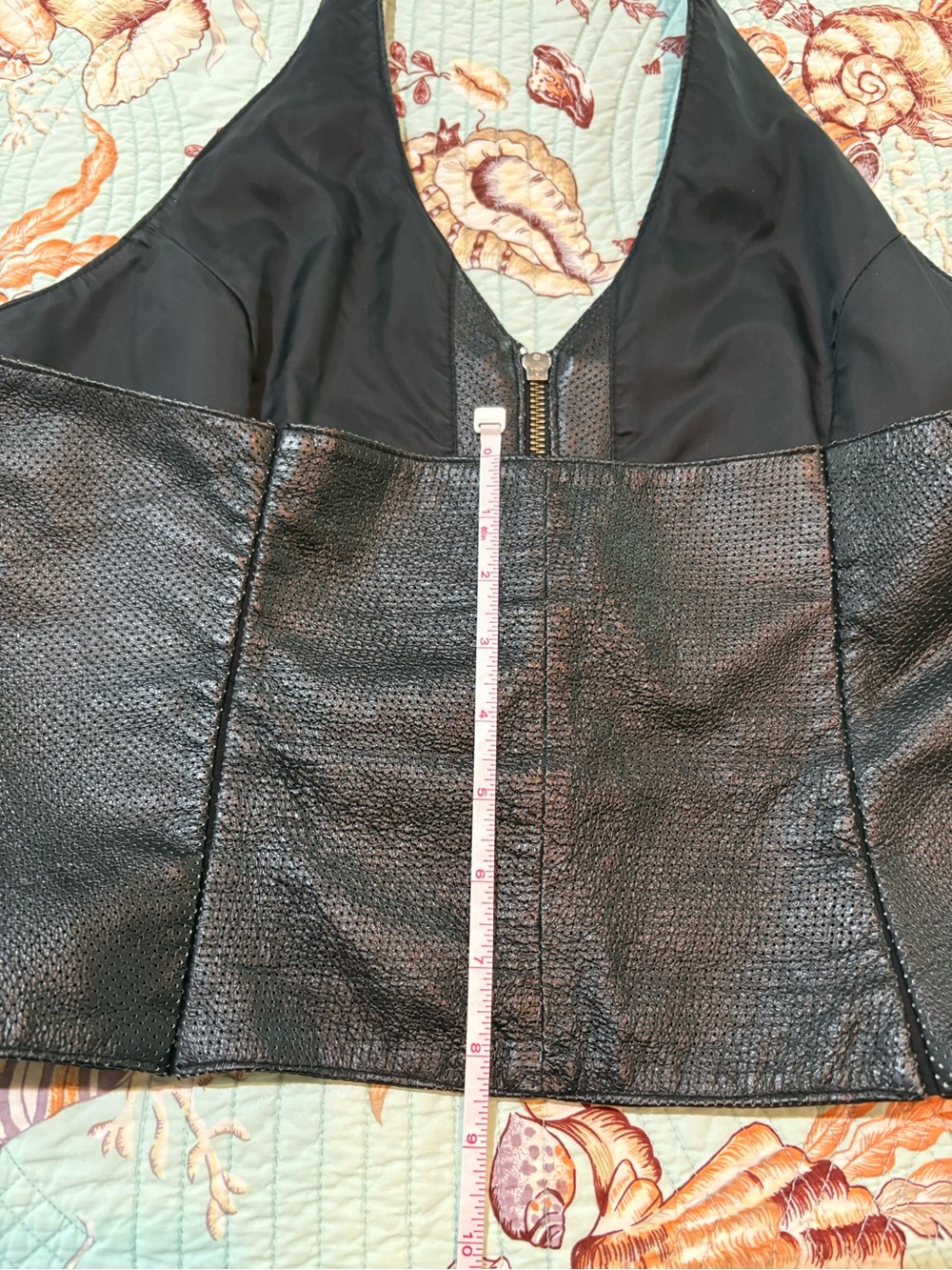 Vintage Wilson’s 100% Leather Black Halter Zip-Front XL Top - Picture 9 of 12